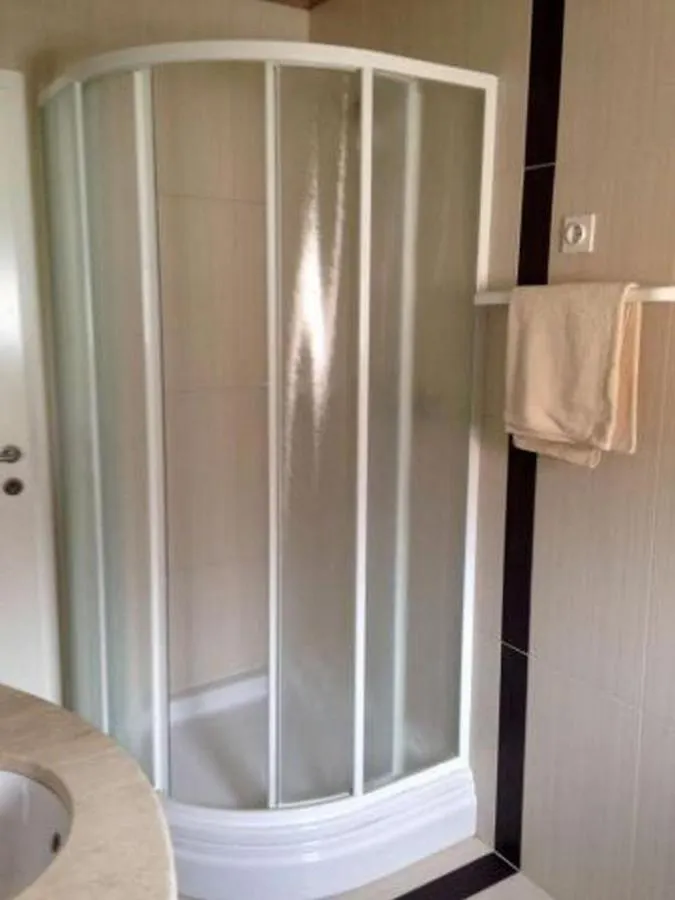 Apartment Povljana 16466B